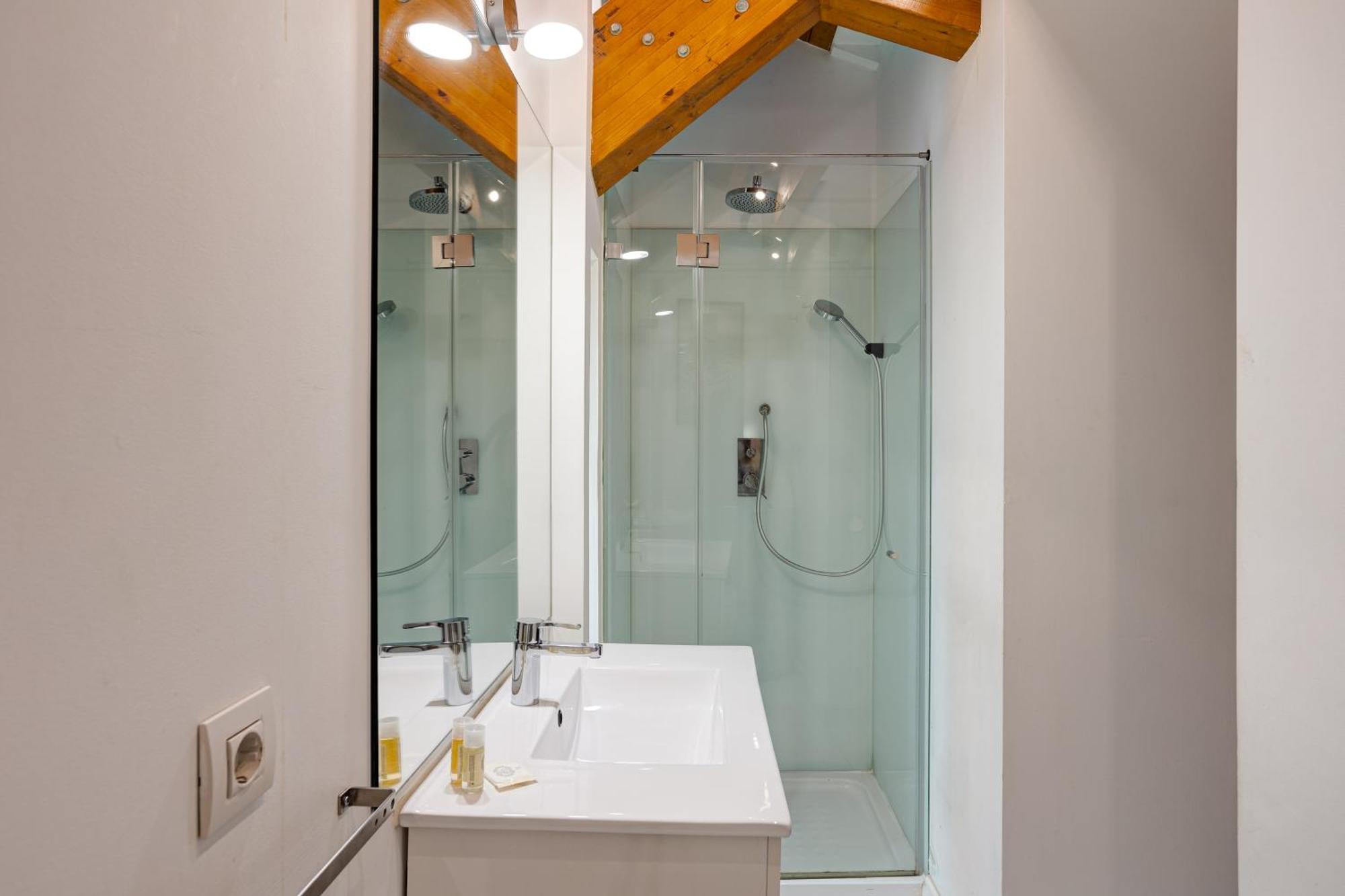 Amazing Tailor Made Penthouse With A View Apartment Lisbon